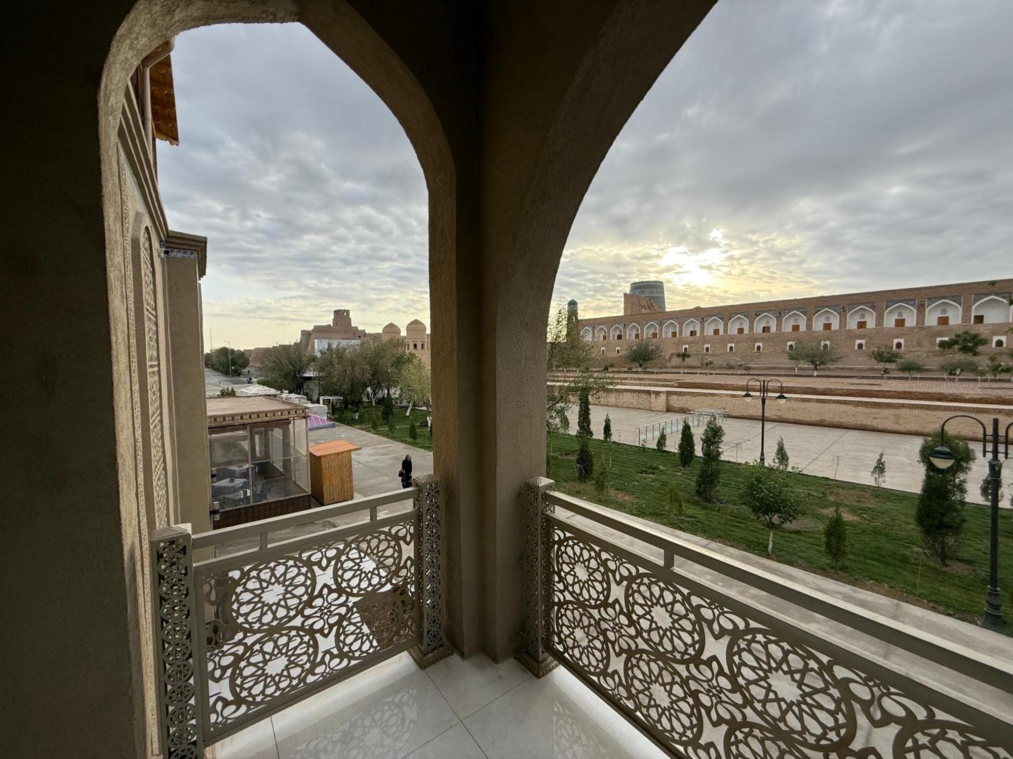 Isakhoja Hotel Khiva Ngoại thất bức ảnh